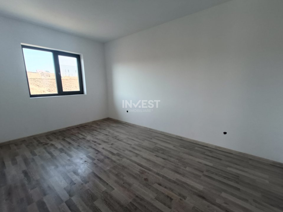 Casa cu 4 camere, incalzire pardoseala. Rediu - 3km de Rond Pacurari - 9