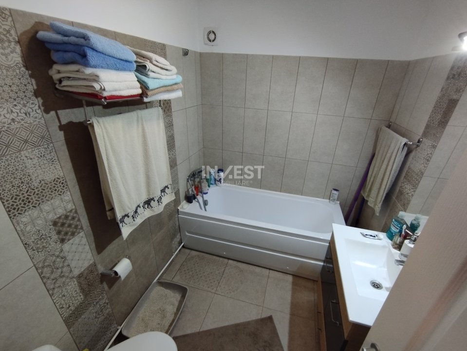 2 CAMERE  MOBILAT ROND PACURARI - 5