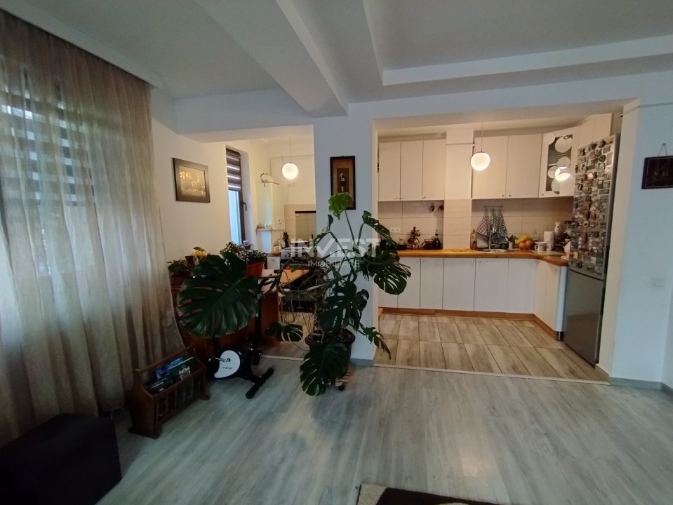 2 CAMERE  MOBILAT ROND PACURARI - 9