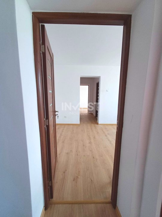 Apartament 3 camere - Podu Roș, Splai Bahlui - 76.500 euro - 11
