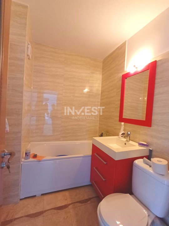 Apartament 3 camere - Podu Roș, Splai Bahlui - 76.500 euro - 2