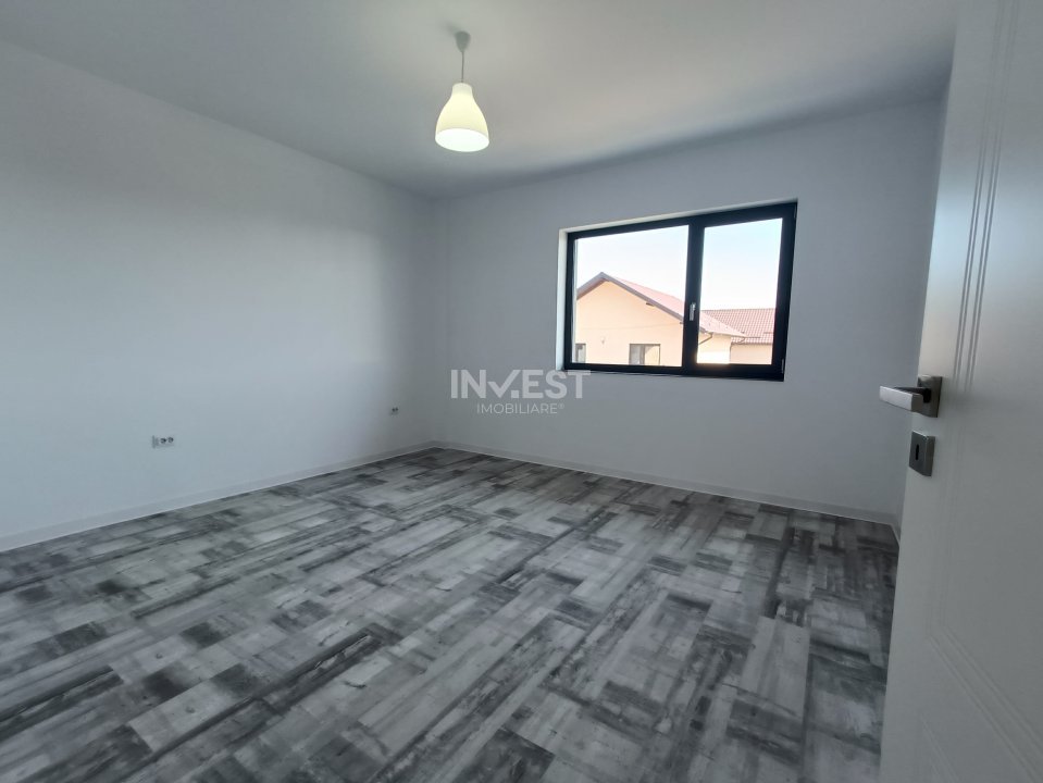 Vila 5 camere, garaj, 644mp teren. Popas Pacurari- V Lupului - 12