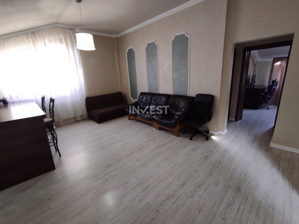 Apartament 3 camere cu Curte Spațioasă și Terasă în Zona CUG  - 2