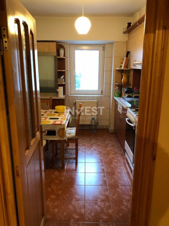 Apartament de 4 Camere, 90 mp, zona Nicolina - 8