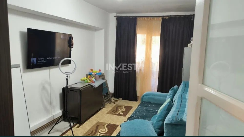 Apartament 3 camere Decomandat, 2 baii, 2 balcoane- Nicolina 1 - 1