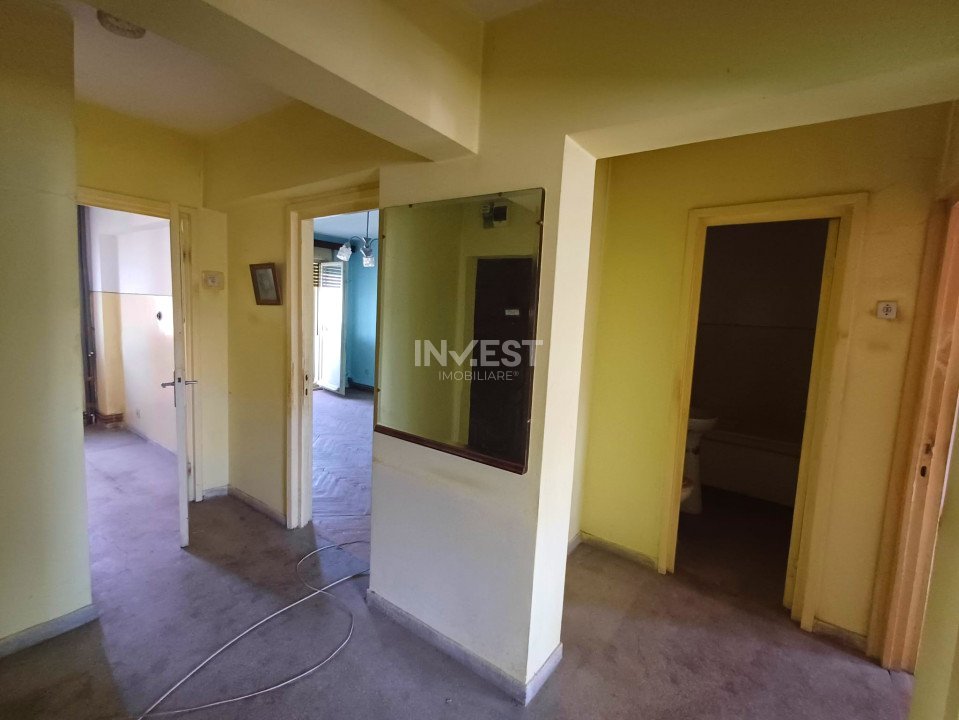 Apartament 3 camere decomandat - etaj 2 - Bulevardul Socola  - 12