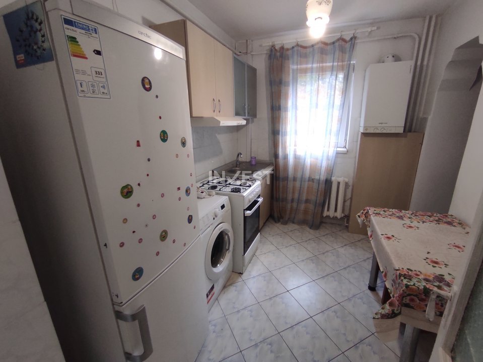 Nicolina, Ap. 2 camere, decomandat, etaj 1 - 4