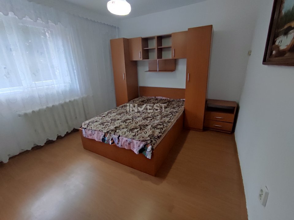 Nicolina, Ap. 2 camere, decomandat, etaj 1 - 2