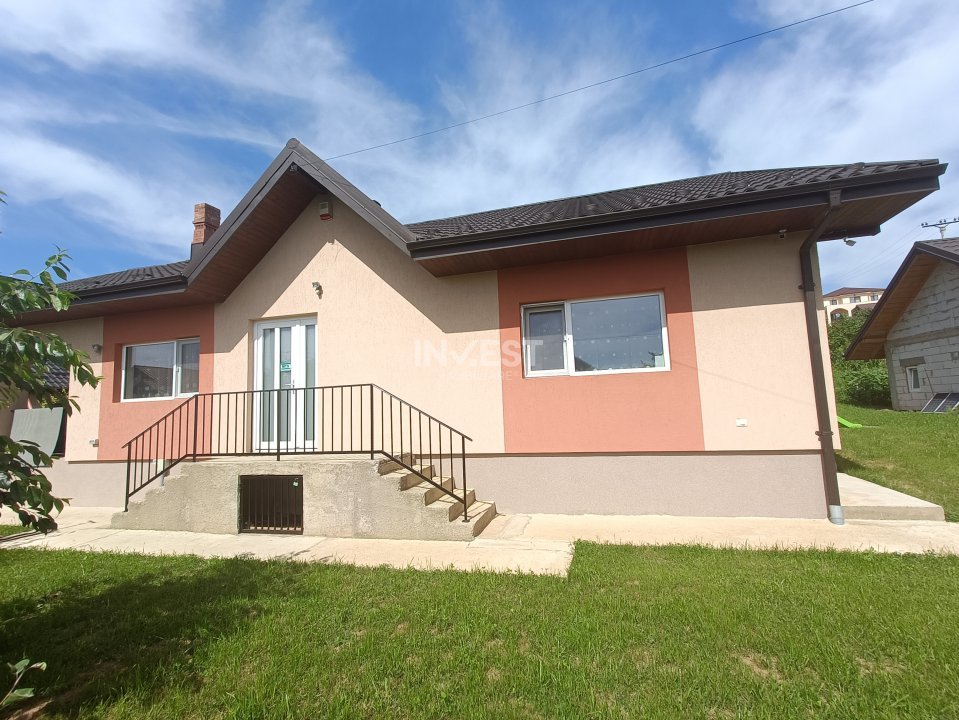 Casa 4 camere, garaj, 1424mp teren - mobilata si utilata - 1