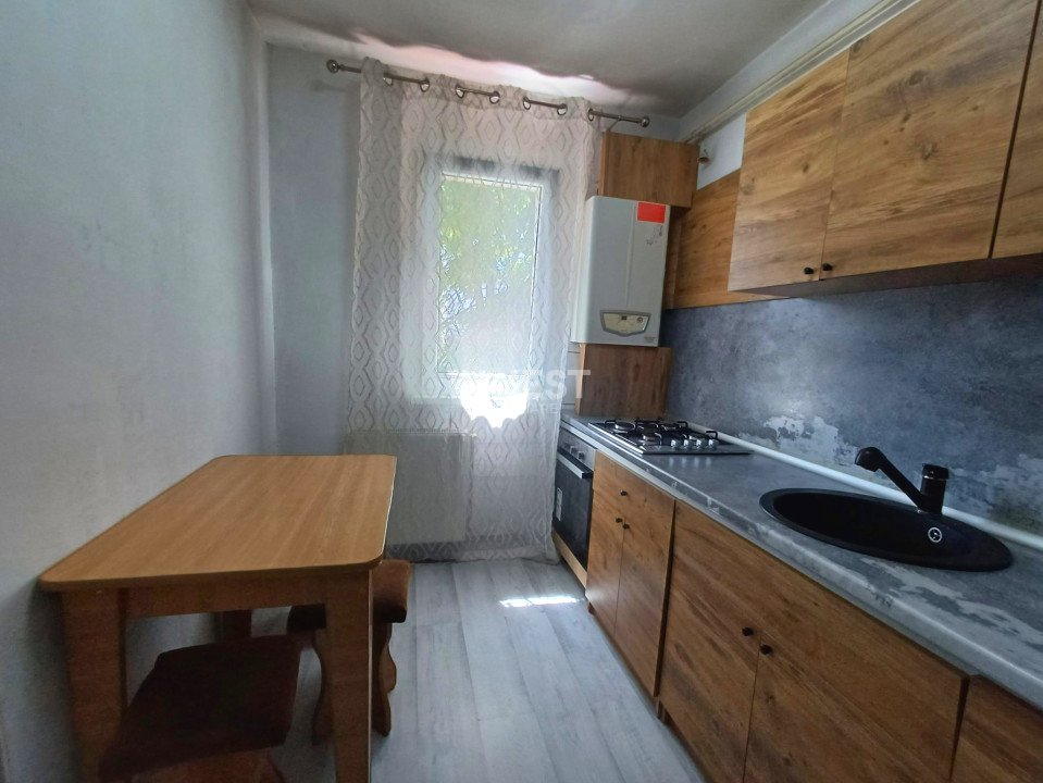 Apartament 2 camere de închiriat -etajul 2 -  PODU ROȘ 
