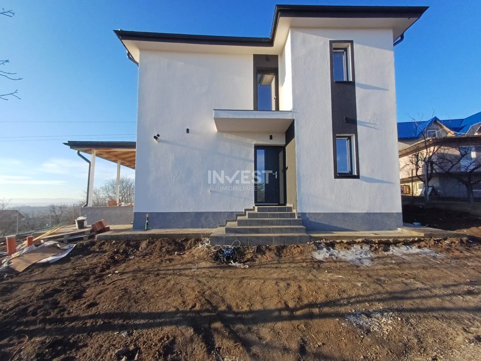 Casă de Vânzare în Miroslava - cu Teren de 700 mp - 2