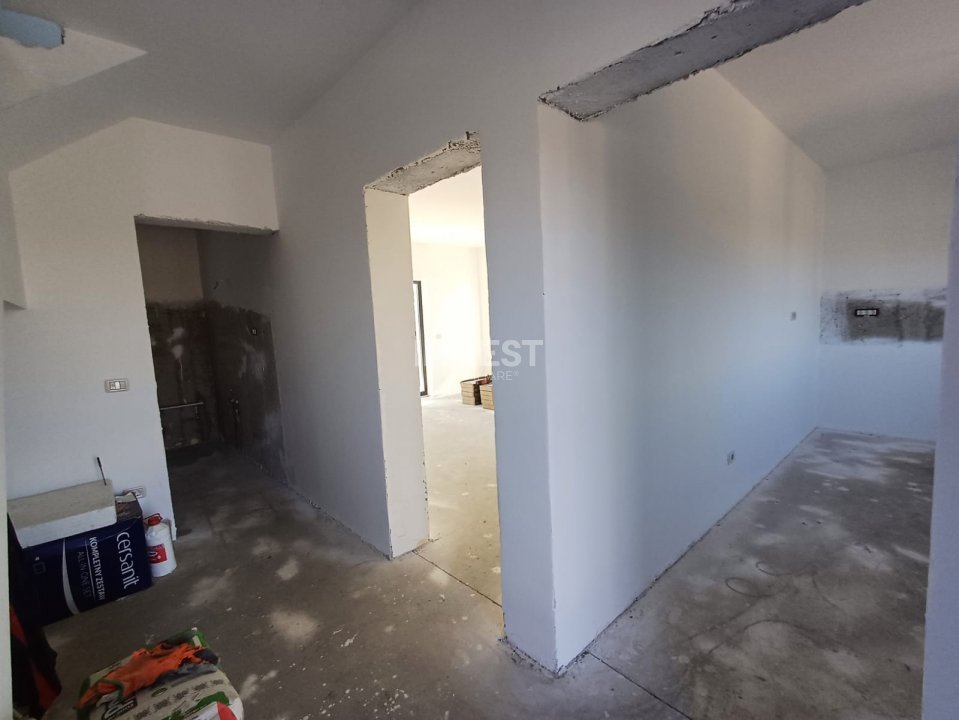 Casa 4 camere , beci , Miroslava-Vorovesti - 7