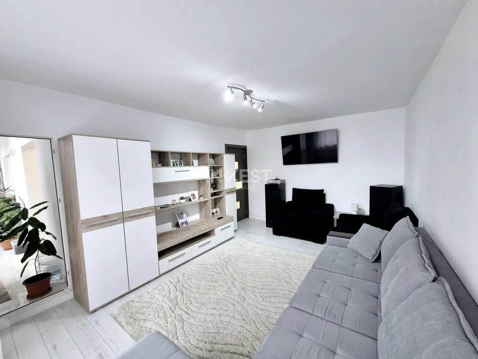 Apartament 3 camere decomandat, renovat modern, 75 mp, cu balcon- CUG - 2