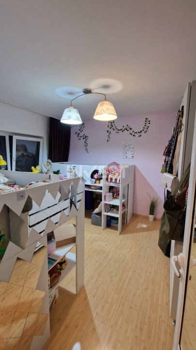 Apartament 2 camere, semidecomandat, etaj intermediar, 60 mp, Poitiers - 3