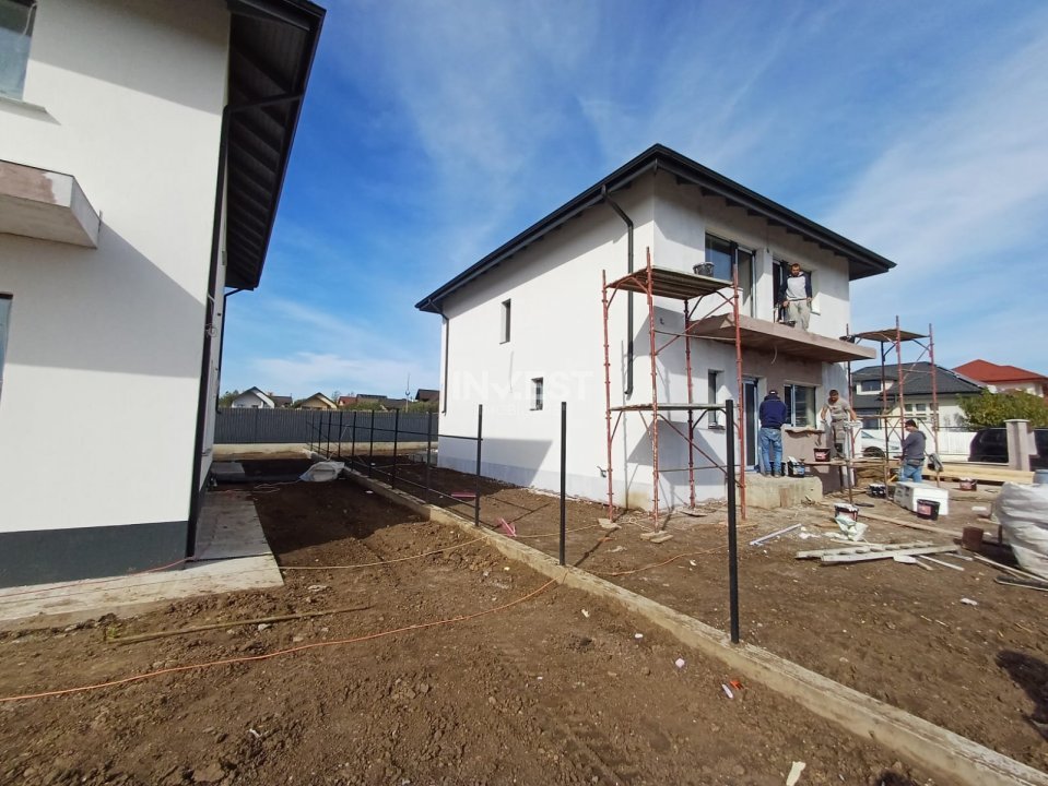 Casa 4 camere si beci in Miroslava 500 m de centru – 120 mp Utili, Teren 400 mp - 5