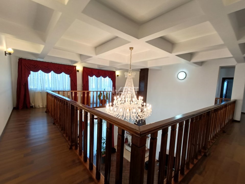 Proprietate Unică de Vânzare în Vișani, Iași – Reședință și Investiție Turistică - 9