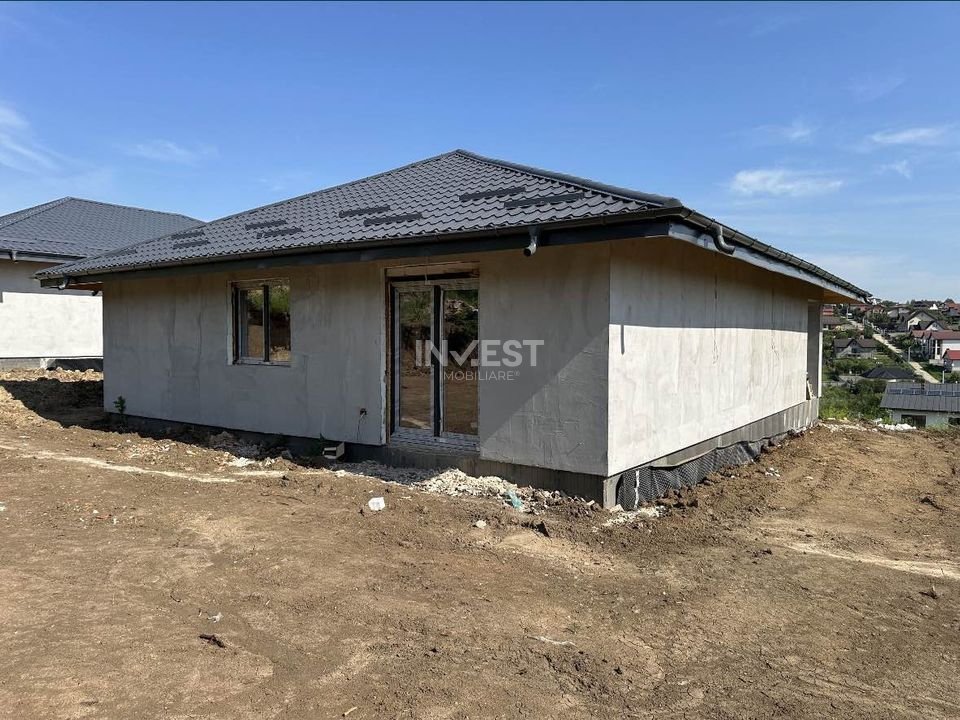 Casa 4 camere  , Valea Adanca , 500 MP DE TEREN - 3