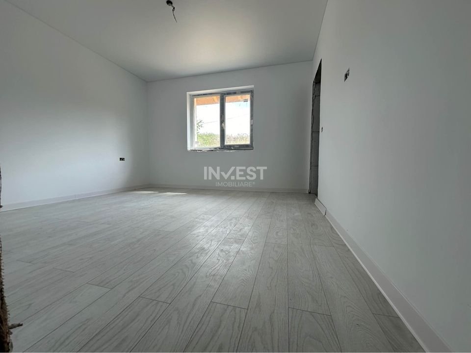 Casa 4 camere  , Valea Adanca , 500 MP DE TEREN - 11