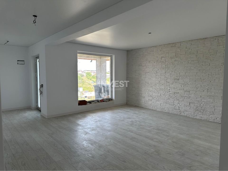 Casa 4 camere  , Valea Adanca , 500 MP DE TEREN - 12