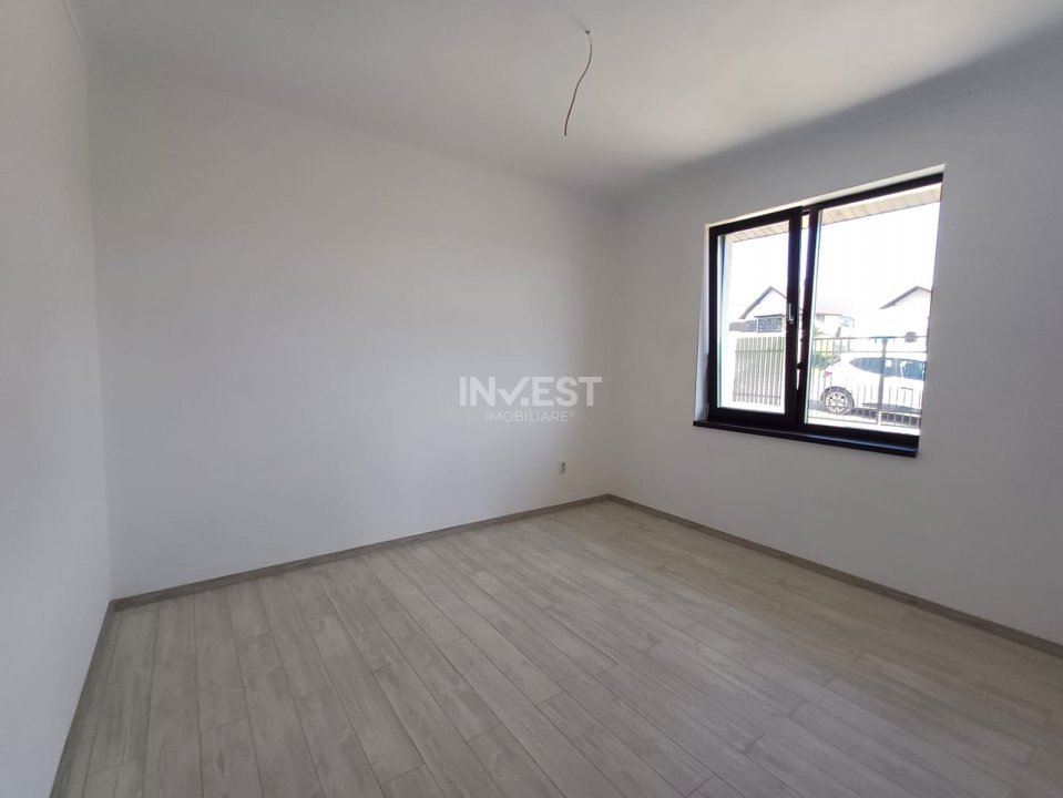 Casă cu 4 camere, 2 băi, beci spațios și 400 mp teren - 8