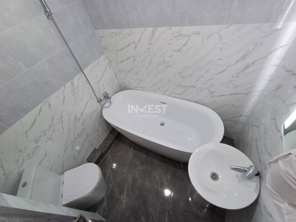 Casă cu 4 camere, 2 băi, beci spațios și 400 mp teren - 21
