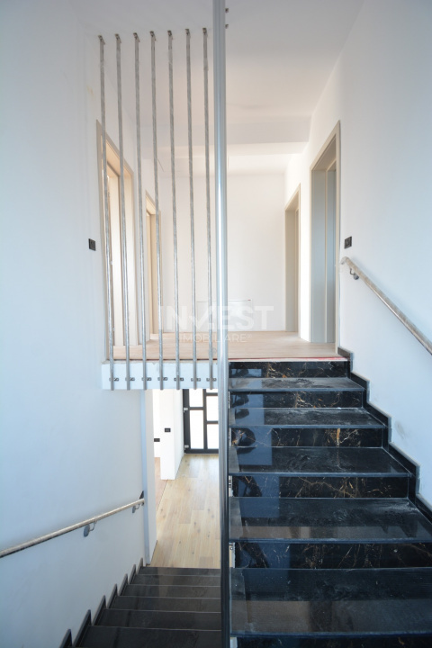 Casa individuala cu beci, 3 bai, 644mp teren. zona Popas Pacurari - 7