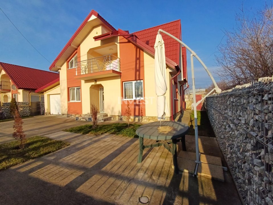 CASA CU 4 CAMERE IN VOINESTI , 825MP DE TEREN  - 3