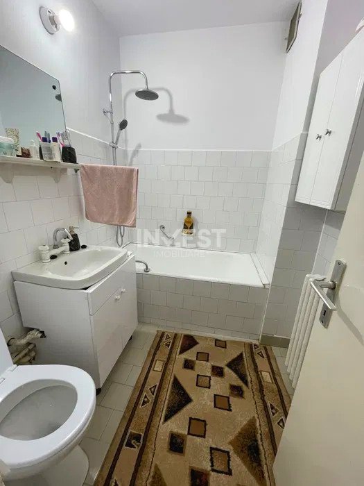 Apartament 3 camere - etaj 1 - Podu Roș  - 2