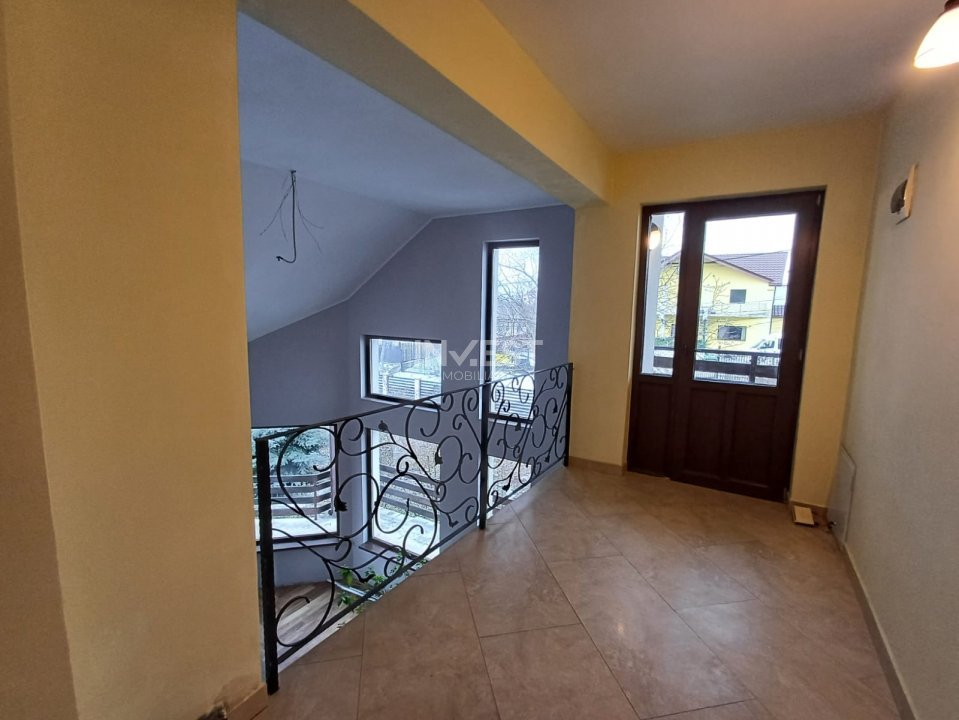 Vila cu  7 camere in Galata  cu toate utilitatile si  1200 mp de teren - 10