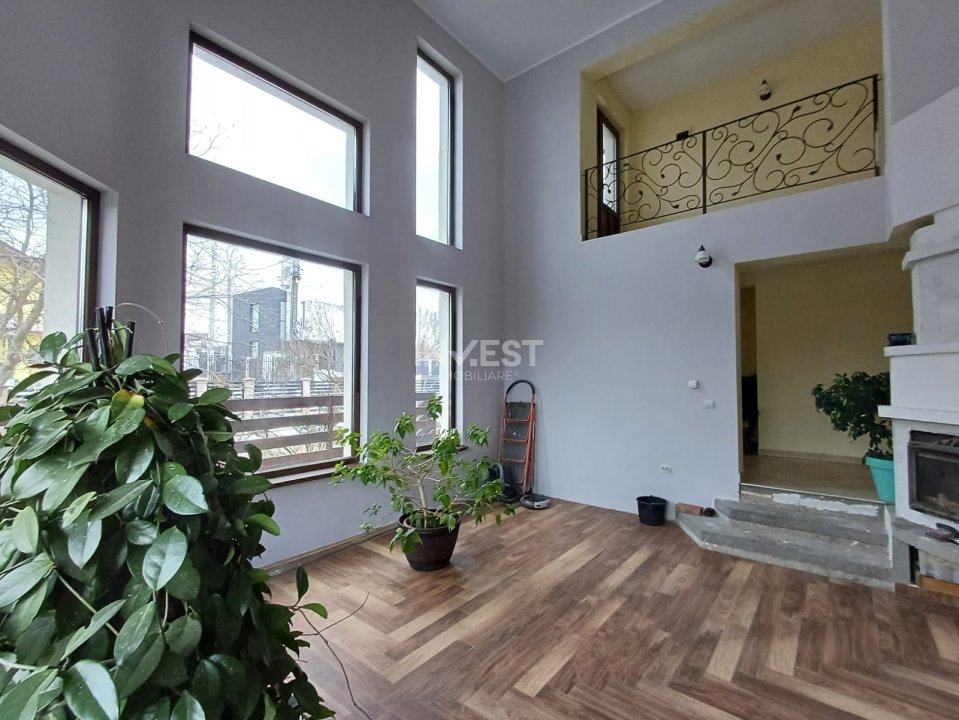 Vila cu  7 camere in Galata  cu toate utilitatile si  1200 mp de teren - 18