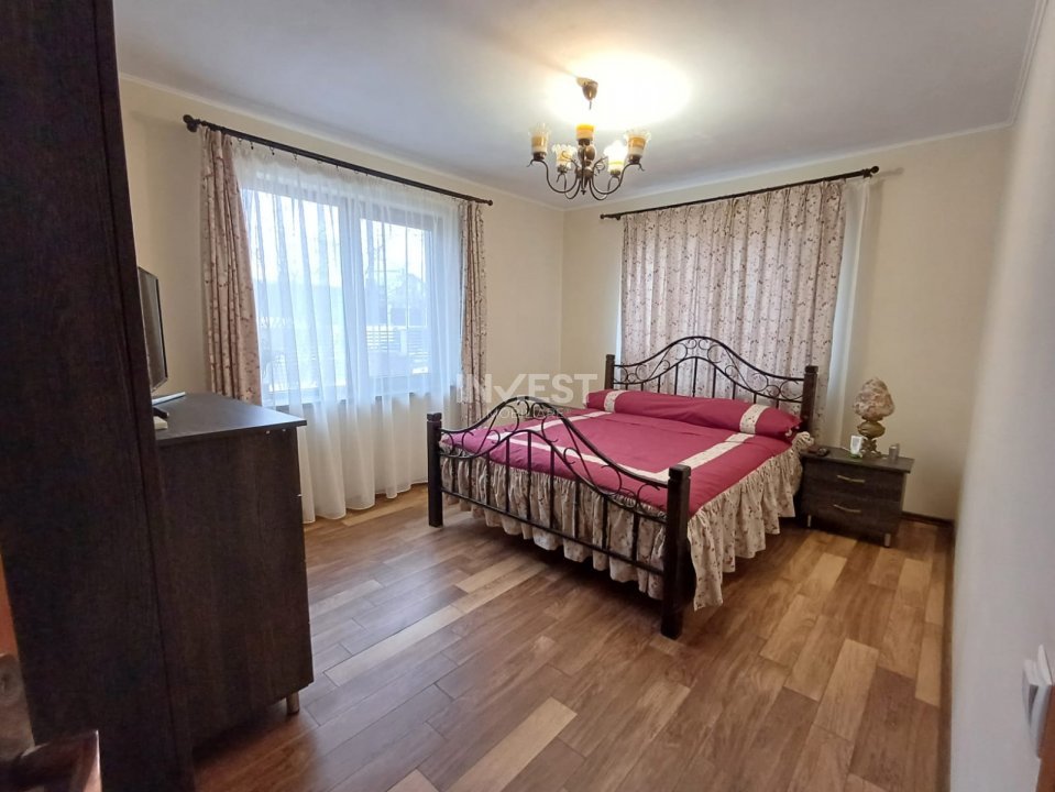 Vila cu  7 camere in Galata  cu toate utilitatile si  1200 mp de teren - 27