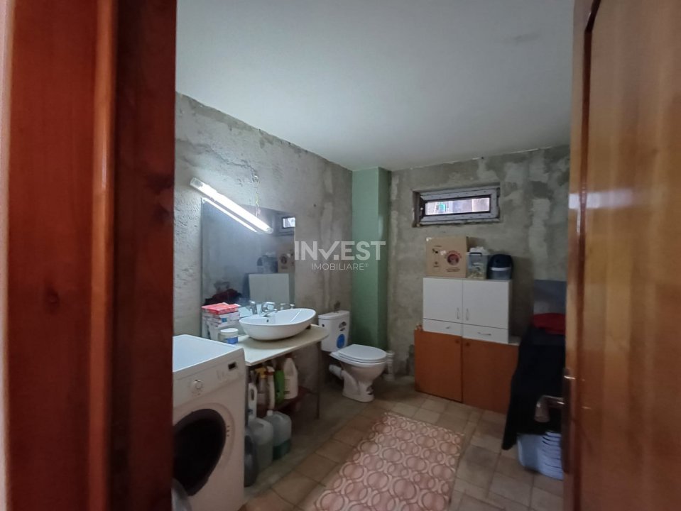 Vila cu  7 camere in Galata  cu toate utilitatile si  1200 mp de teren - 29
