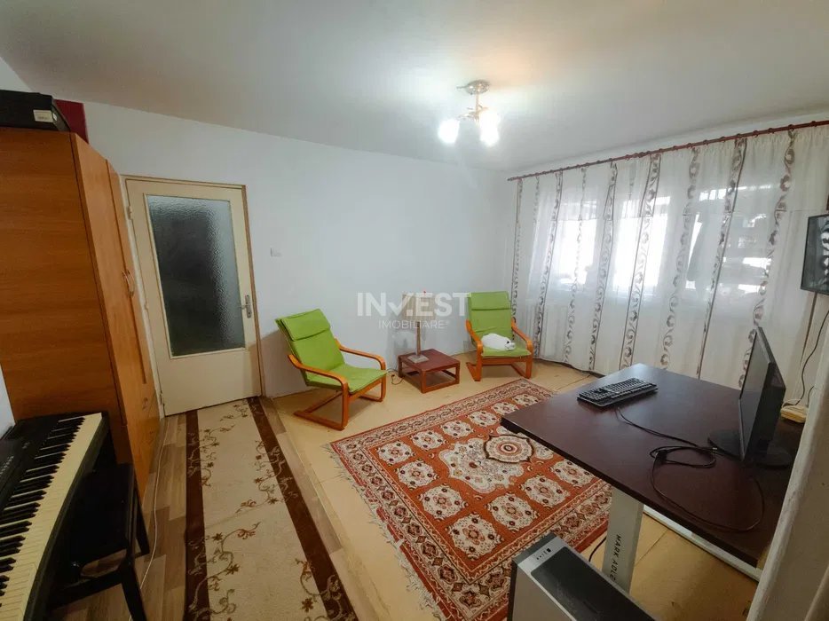 Zimbru- Apartament 3 camere, etaj 2- 90.500 euro  - 2