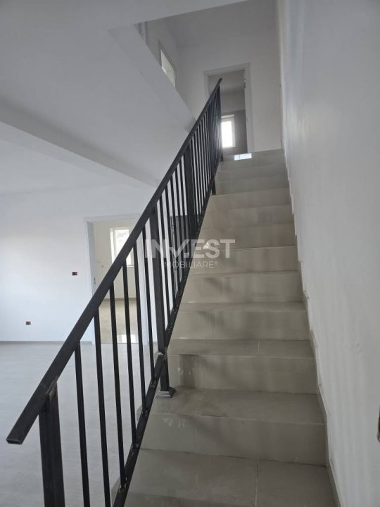 Duplex 4 camere in Visani  - 13