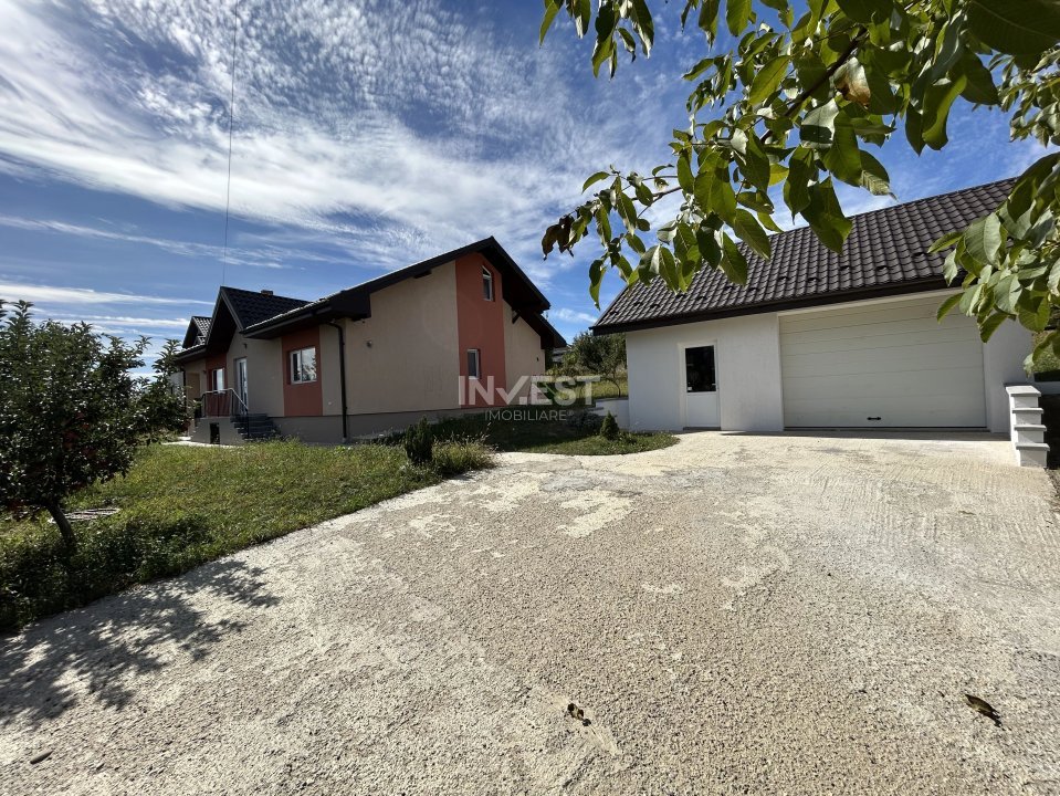 Casa de vanzare, parter 4 camere, garaj, 1424mp teren - Bucium- Vișani, IASI - 1