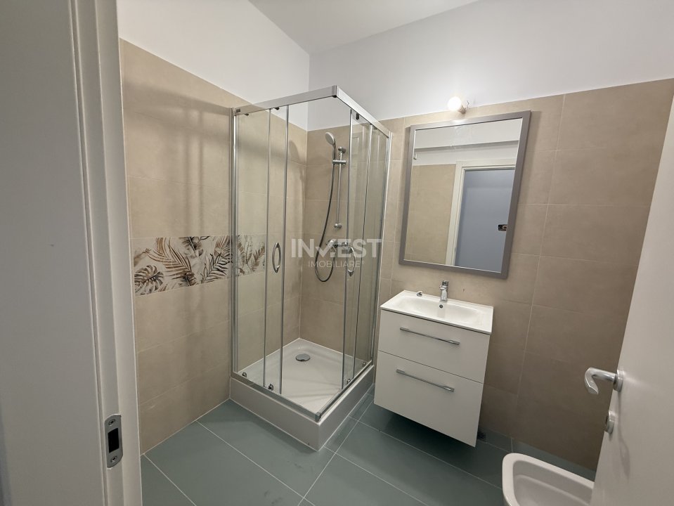 *UNIREA TOWERS* APARTAMENT 3 CAMERE - DECOMANDAT - 17
