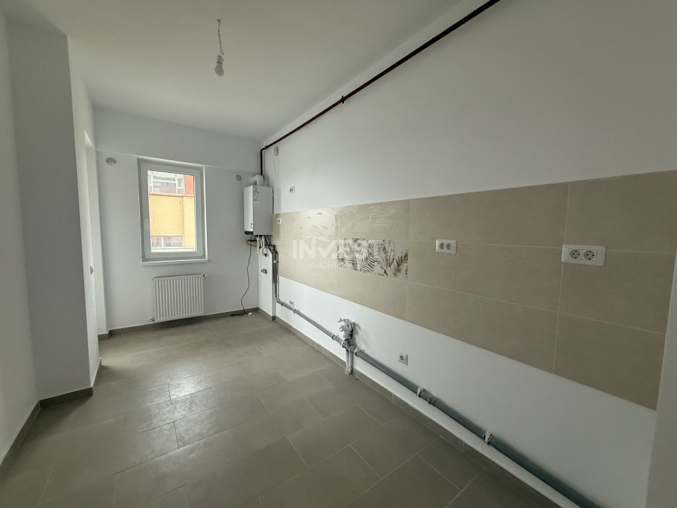 *UNIREA TOWERS* APARTAMENT 3 CAMERE - DECOMANDAT - 18