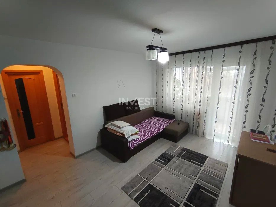 Apartament 3 camere - etaj intermediar - Podu Roș  - 4