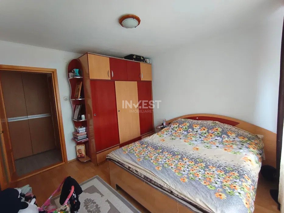 Apartament 3 camere - etaj intermediar - Podu Roș  - 8