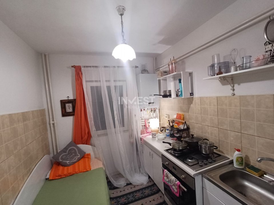 Apartament 2 camere, decomandat, zona Moara de Foc, Iasi