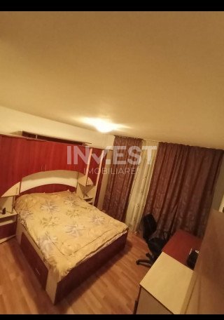 Apartament 3 Camere, etaj 1, zona Nicolina 1  - 2