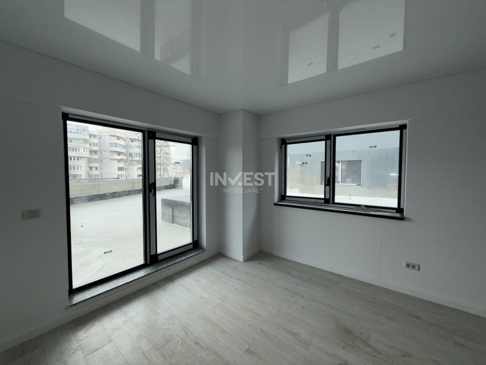 APARTAMENT CU 3 CAMERE , ZONA NICOLINA , BLOC NOU - 3