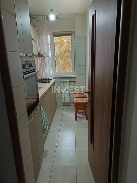 Alexandru cel Bun - Apartament 3 camere, etaj  1 - 3