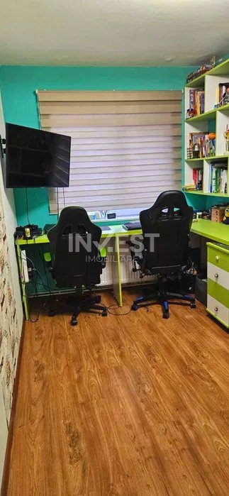 Apartament 3 camere - etajul 2 - Podu Roș, Primăverii  - 7
