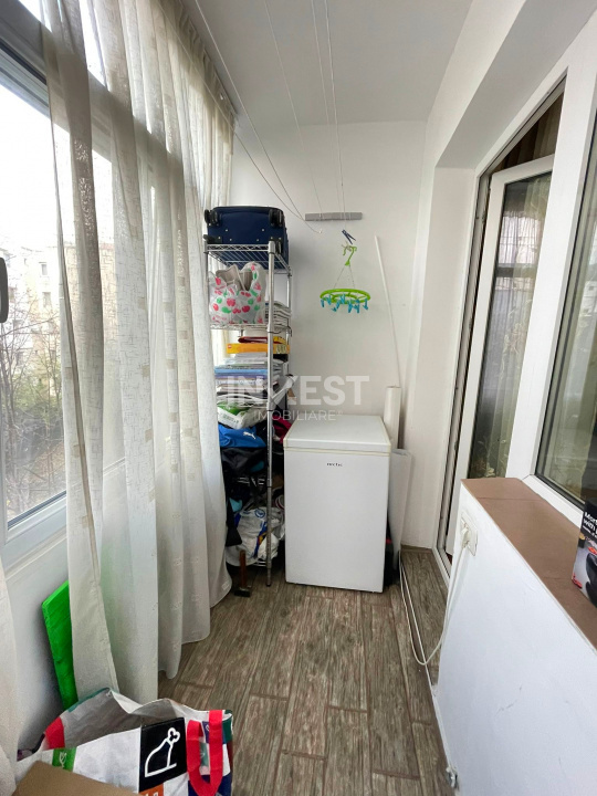 Apartament 3 camere - etajul 2 - Podu Roș, Primăverii  - 10