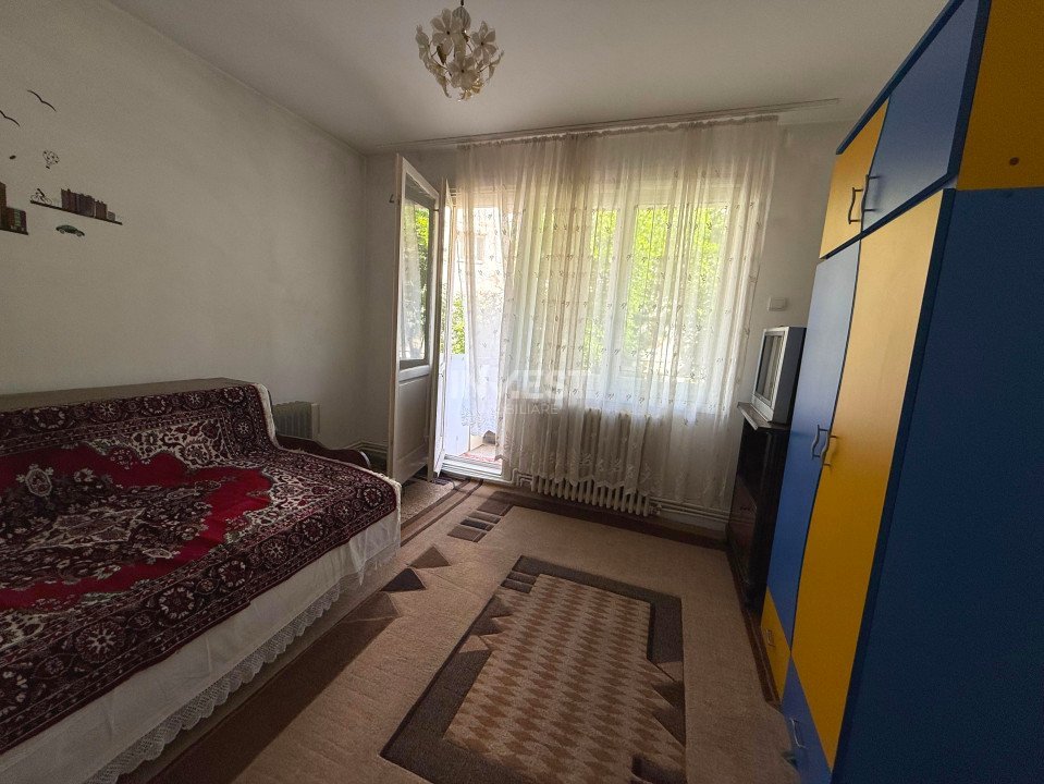 Apartament 2 camere - etajul 1 - Podu Roș  - 2