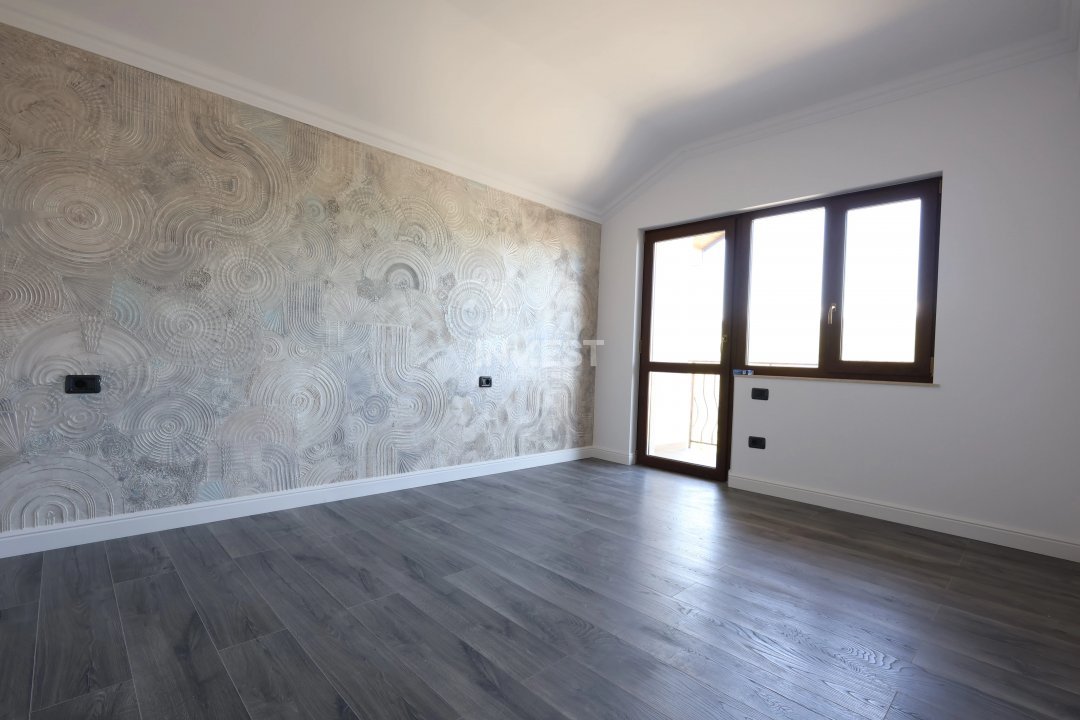 Vilă finalizată, disponibilă cu 600 sau 1000 mp teren, Rediu, IASI - 15