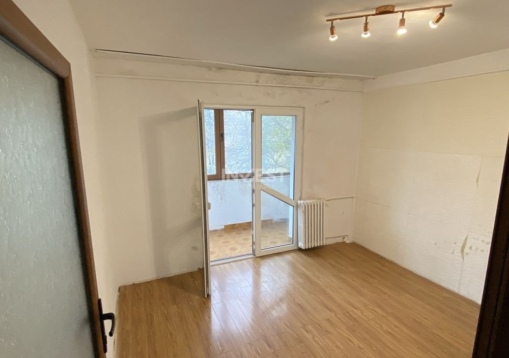 Apartament 4 camere decomandat, 81 mp, etaj 3/3 cu pod  - 4