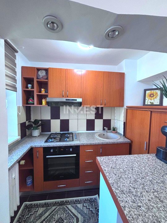 Apartament 3 camere - bloc fără risc - Podu Roș - 12