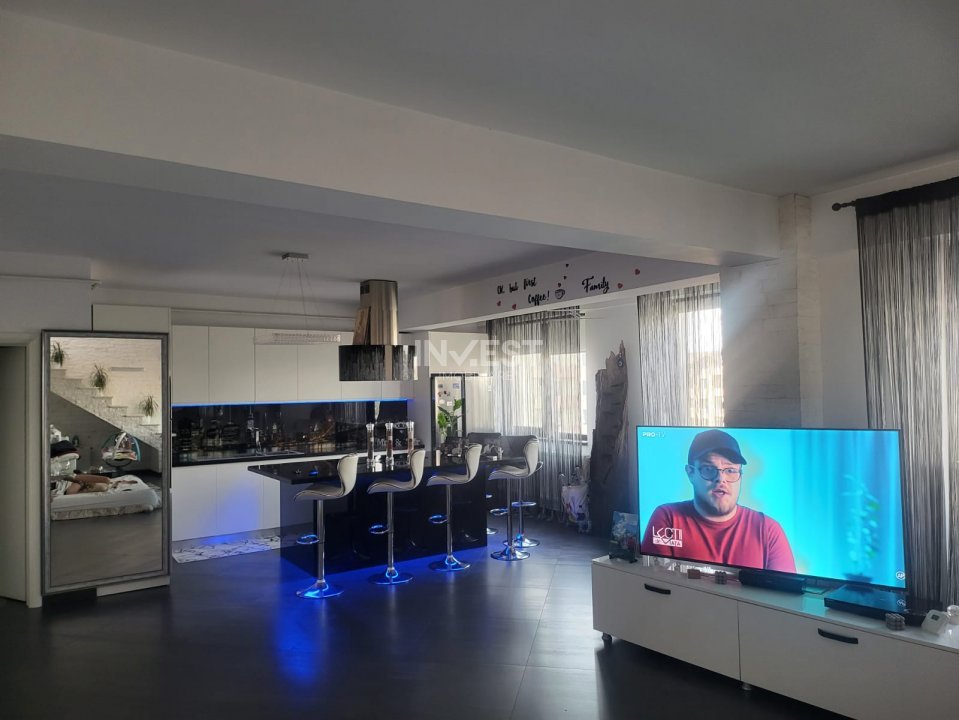 Apartament cu 3 camere , zona Visoianu , tip duplex - 13